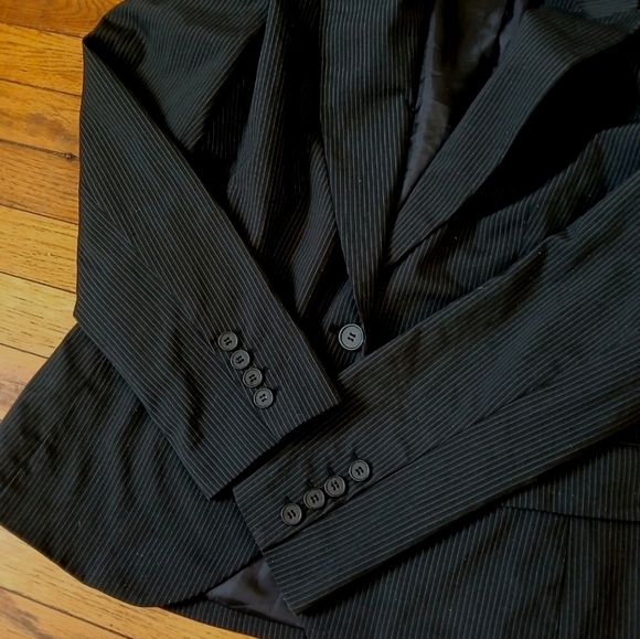 New York and Company Women's Black and White Striped Blazer Jacket. Size 8 - Picture 7 of 8